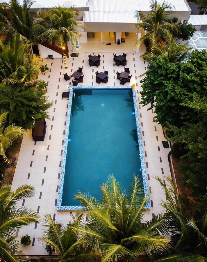 Hotel D'Season Karimun Jawa Karimunjawa Zewnętrze zdjęcie